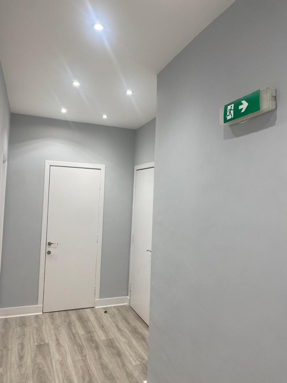 Lovely 4 Bedroom 2Nd Floor Walk Up Apartment エディンバラ エクステリア 写真